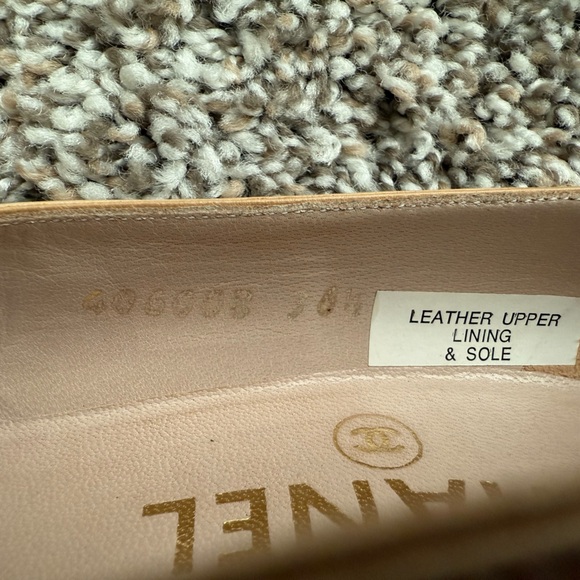 CHANEL Tan, Black Cap Heels, Size 36.5 - Picture 8 of 9